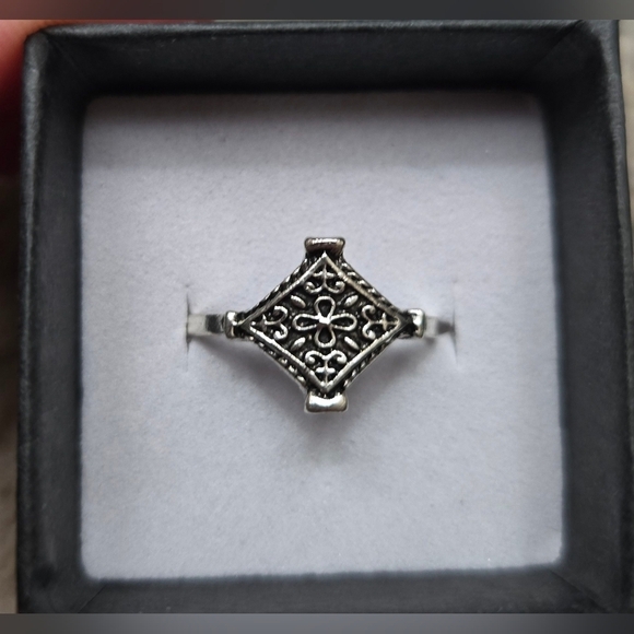 NWOT | Vintage | Silver Tone Aztec Southwestern Style Women's Ring | Size: 6.5 - Picture 4 of 10